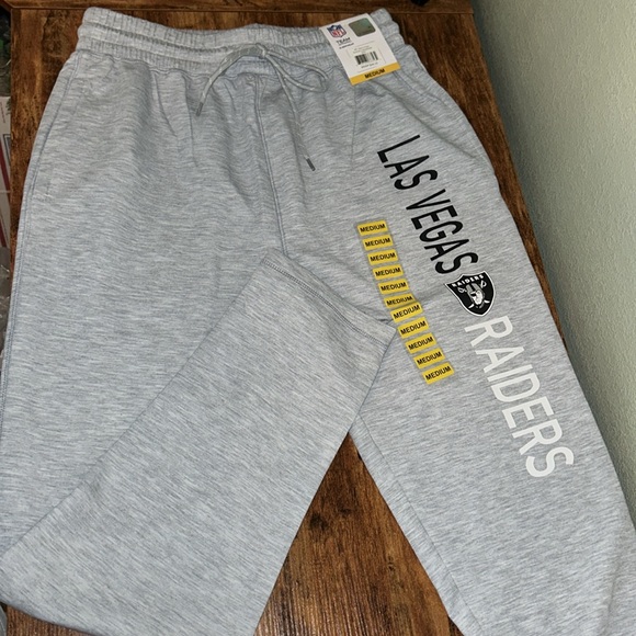 Las Vegas Raiders Sleepwear - Picture 2 of 4